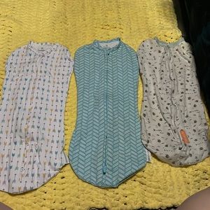 Swaddles/ sleep sacks